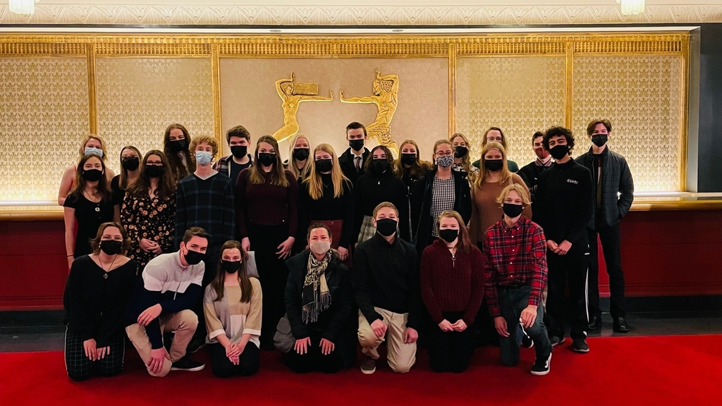 Members of the LWC chapter of the Illinois Music Honor Society attended a performance of Joffrey Ballet’s NUTCRACKER at the Civic Opera House in downtown Chicago on December 5th. It was a magical time!
