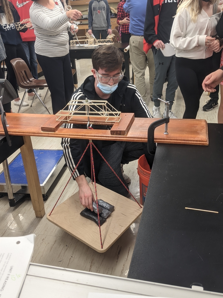 The 2021 Bridge competition was held on Wednesday.  Cody Teske was this year's winner with an efficiency of 1,973 meaning his 16.2 g bridge held about 32 kg or 70 pounds! Rounding out the top 4 were Aidan Matson, Andrew DeMik, & Jacob Gavin.  
