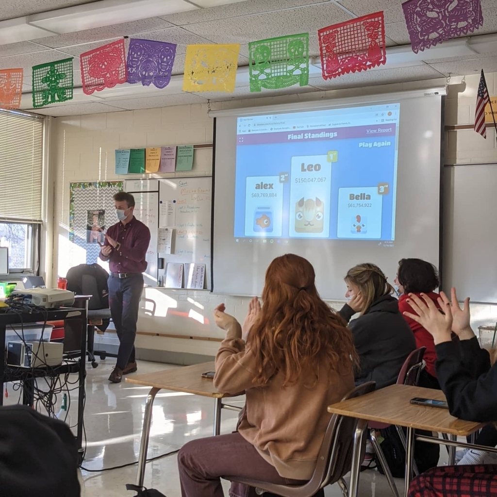 Mr. Bryk's Spanish 2 class uses Blooket as a fun way to review for finals.  They are  also working together with a partner to practice for their speaking final.